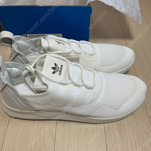 [280] 아디다스 ZX FLUX ADV VIRTUE 플럭스 버츄 화이트