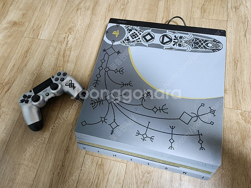 PS4 PRO 갓오브워 에디션 급처합니다.--0