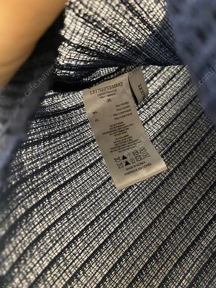 Le17septembre 르17셉템버 플리츠 탑/네이비/36사이즈--3