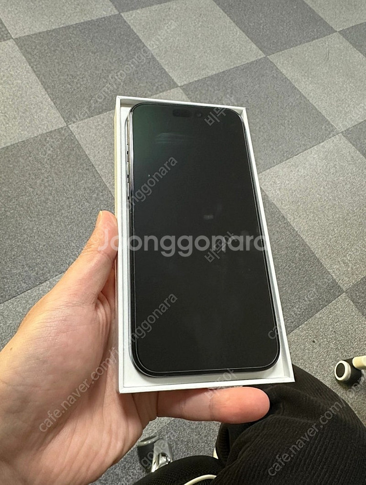 아이폰16프로맥스 256g팝니다--0