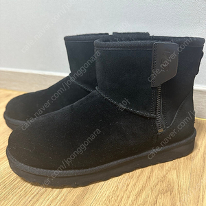 미국어그 ugg 미니 베일리집 부츠 블랙 (us7, 240사이즈)