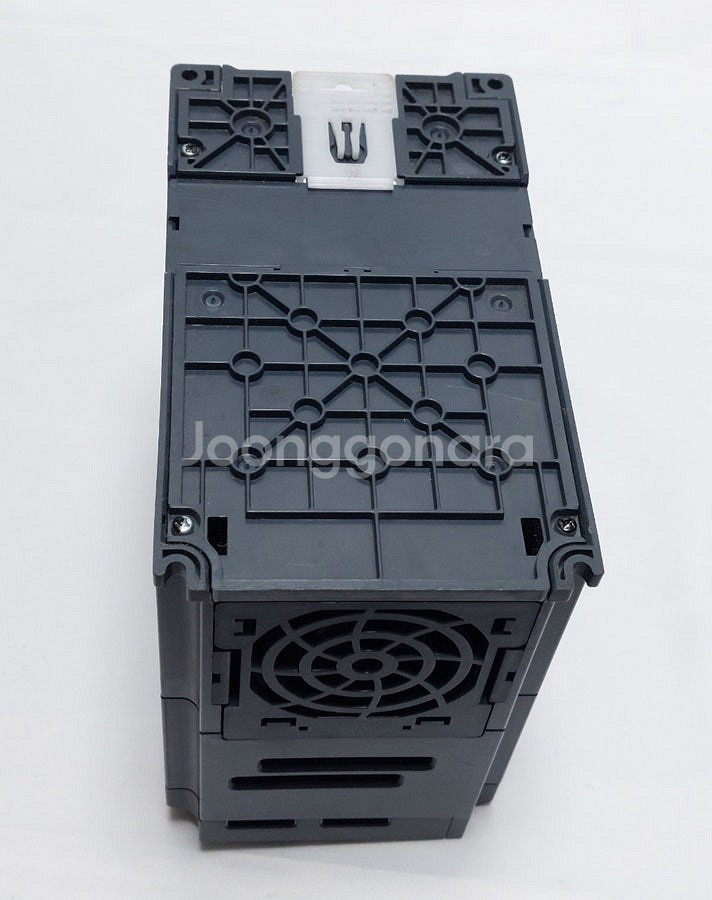 LS LSLV0022G100-2EONN (2.2Kw) ...--4