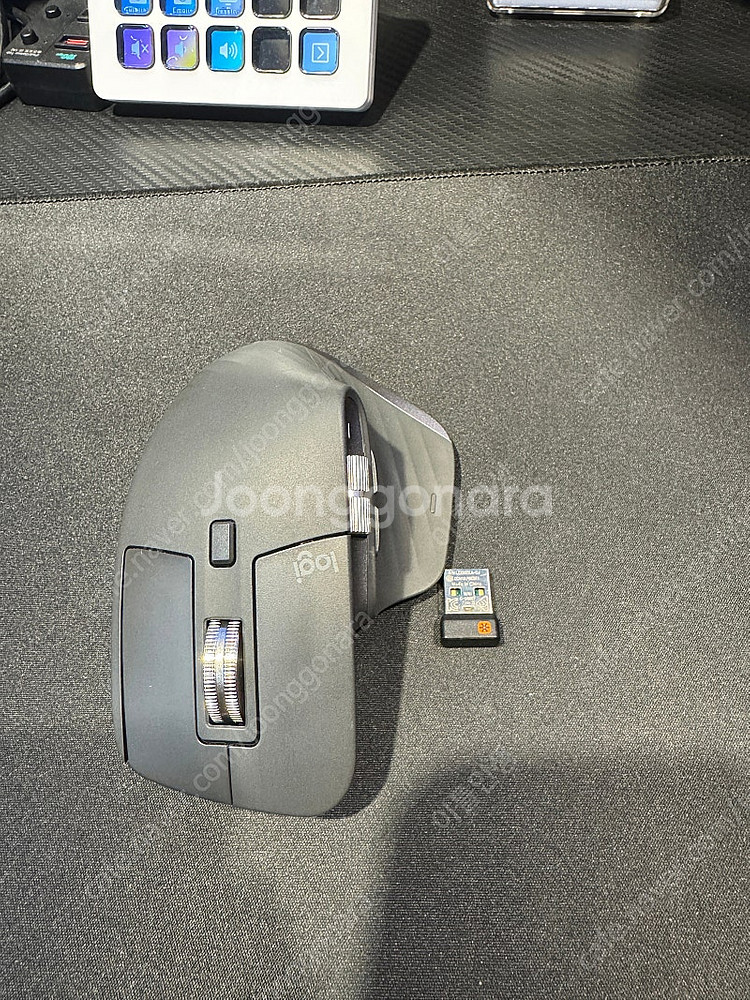 로지텍 mx master 3 판매합니다.--1