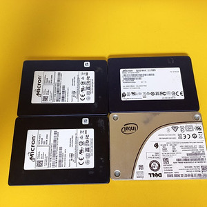 Micron, INTEL SSD 2.5인치 2TB 4개 컨디션 좋습니다.