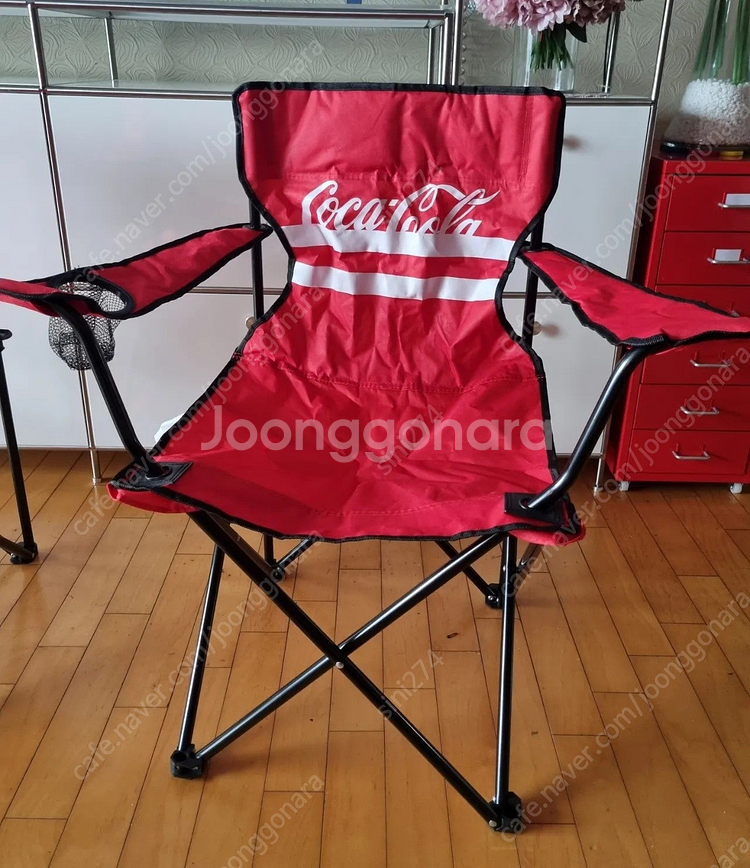 KFC 캠핑의자 팝니다--3