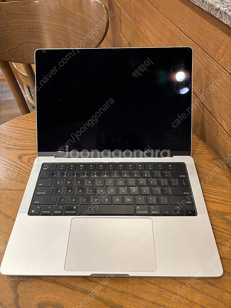맥북프로 14인치 m3pro 실버 영문자판 램18 ss...--0