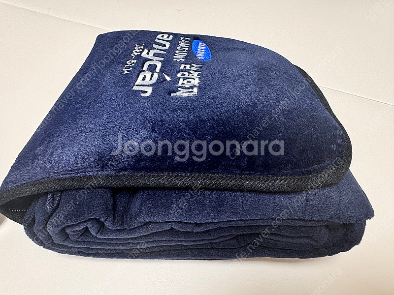 극세사 차량 쿠션 이불 차박 캠핑 베개 무릎담요 미사용...--5