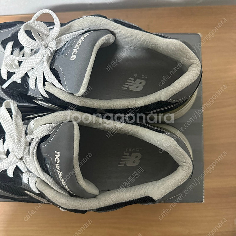뉴발란스 992 M992EB 블랙그레이 285 판매합니...--2