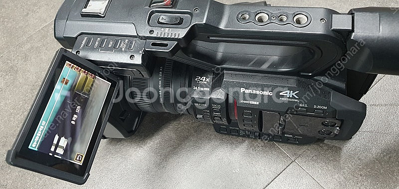 파나소닉 HC-X2 캠코더 2대 판매합니다.--1