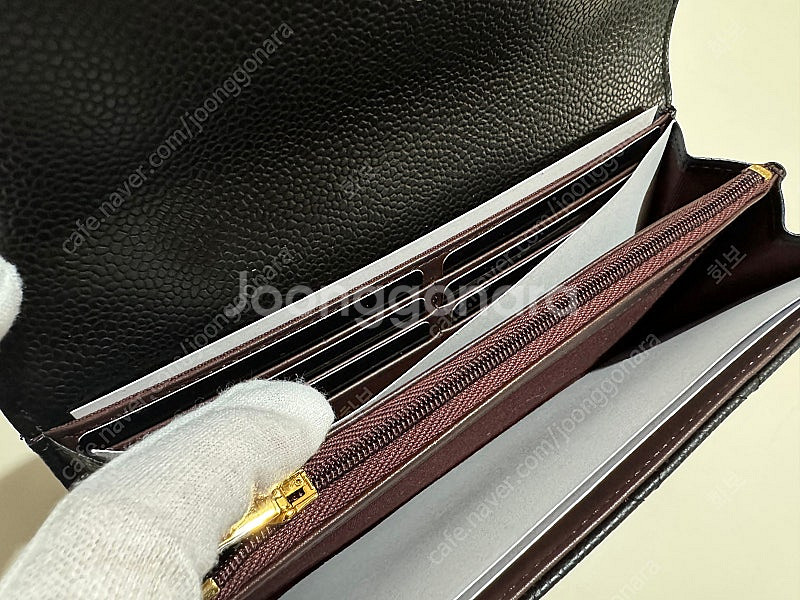 (새제품)샤넬 클래식 캐비어 장지갑 금장 AP0241--5