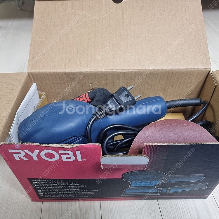 RYOBI 샌딩기 판매합니다--0