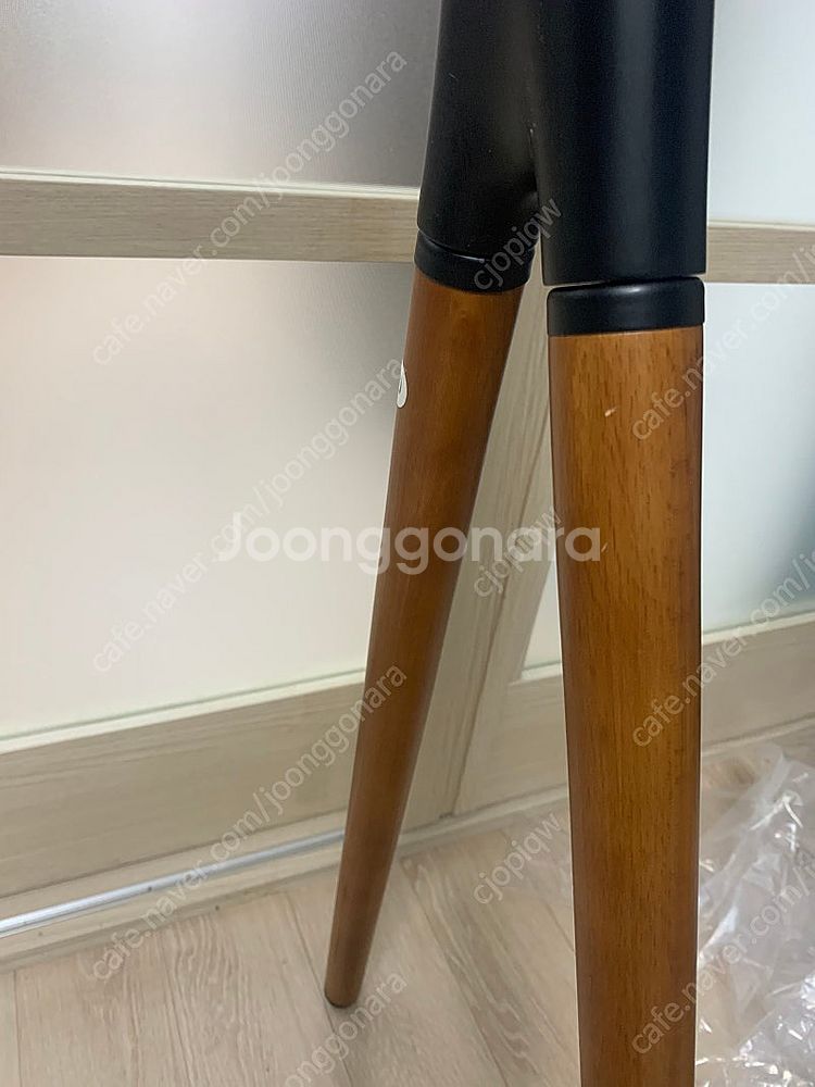 엣지월 티비 거치대(EdgeM Atre) 팝니다--2