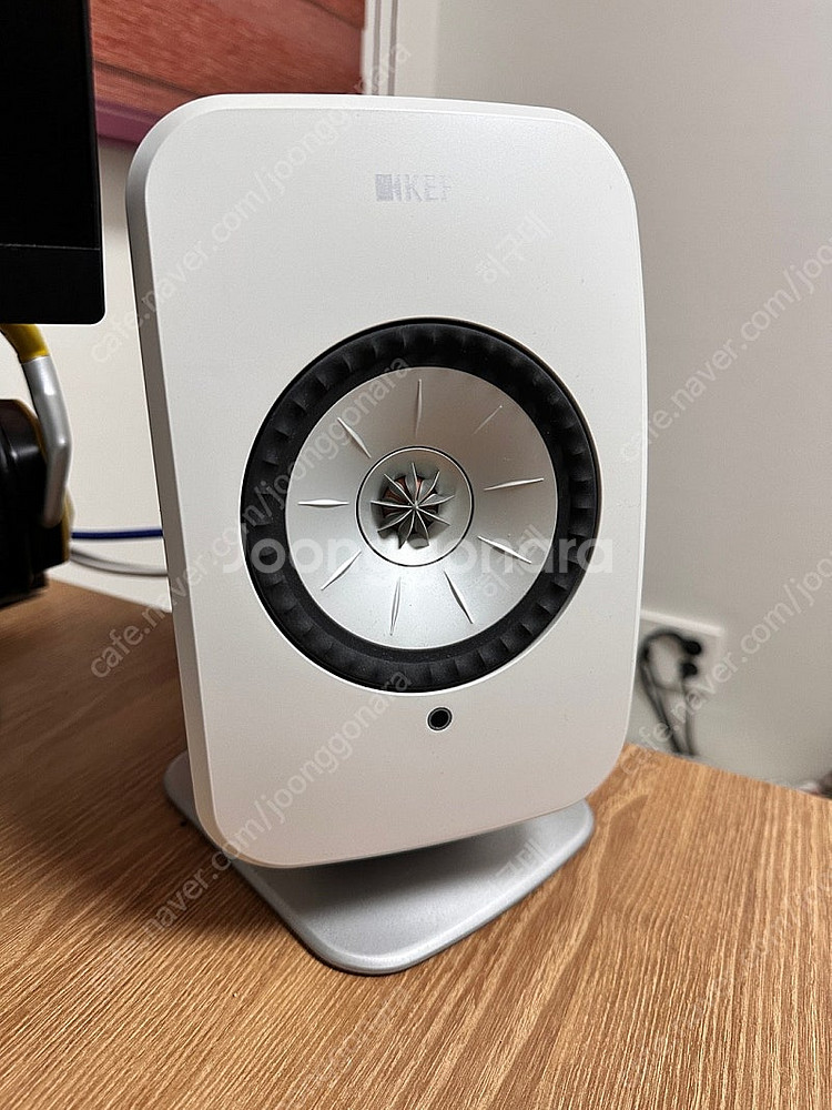 kef lsx 화이트+p1 스탠드 일괄 판매합니다--0
