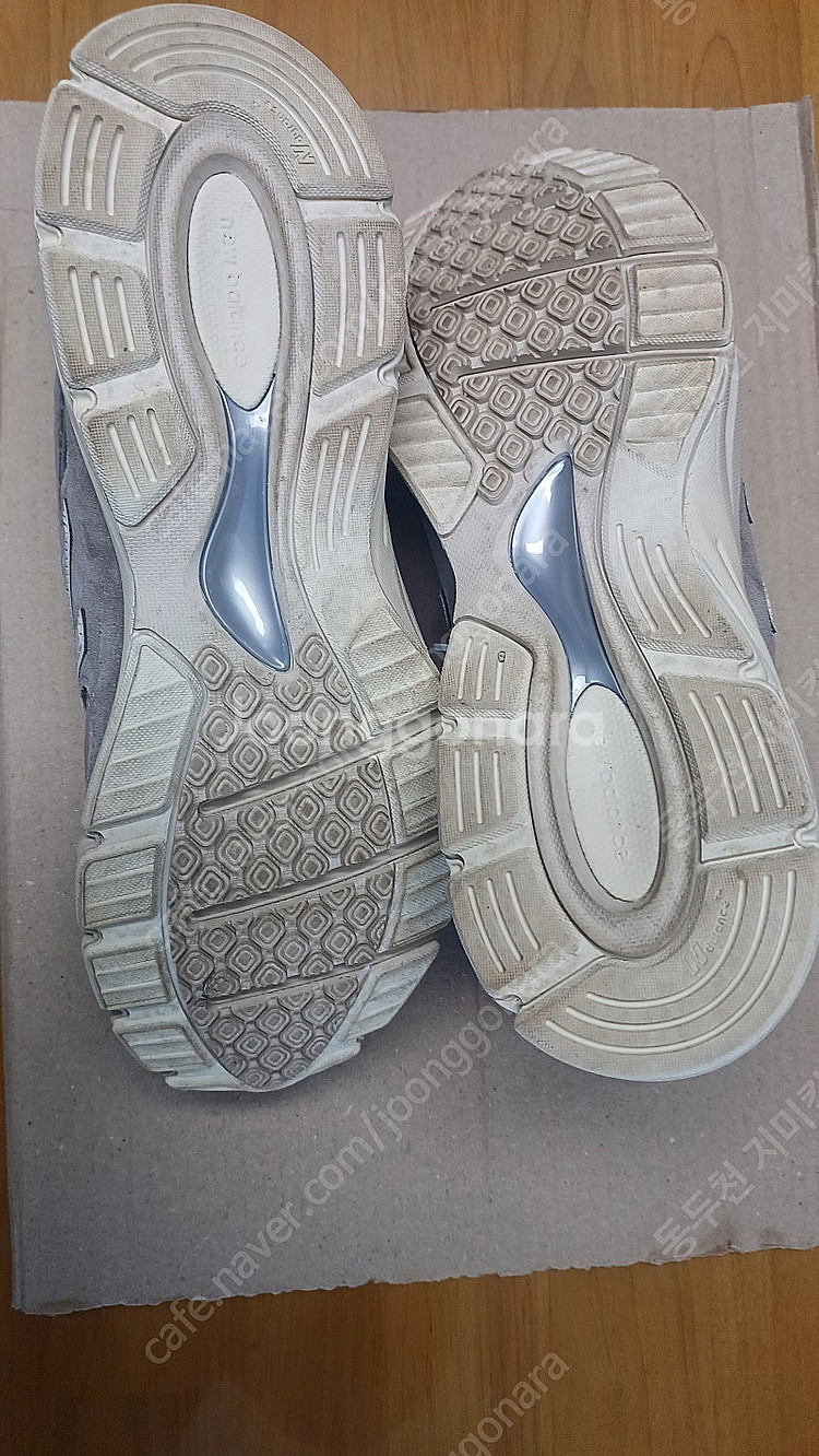 뉴발란스990v4 X KITH키스 문락 270사이즈팝니...--4