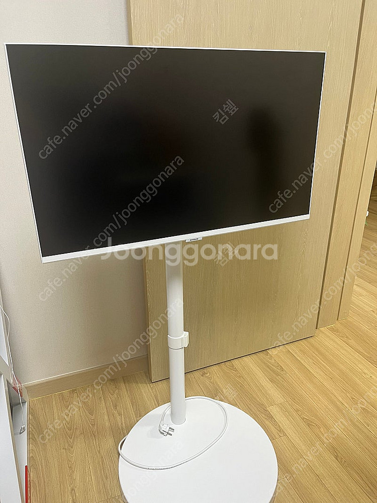 삼텐바이미 m7 32인치 삼전 기사님이 설치해주고 사용...--1