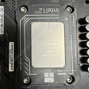 Asus Z690 Apex / Intel 12900K / 하이닉스 A다이 32GB