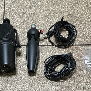 슈어 MV7 Podcast Kit USB/XLR 하이브리드 다이나믹 마이크