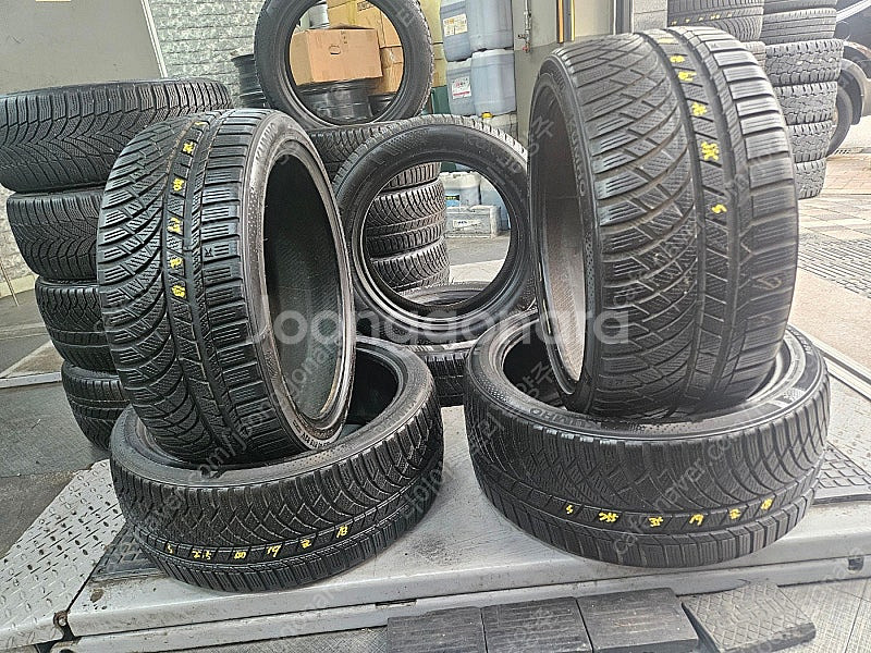 스노우타이어 225 40 19 , 255 35 19 금...--0