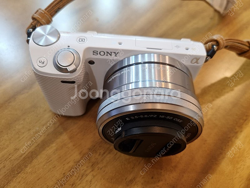 소니 코리아 NEX-5T + 16-50 화이트--0