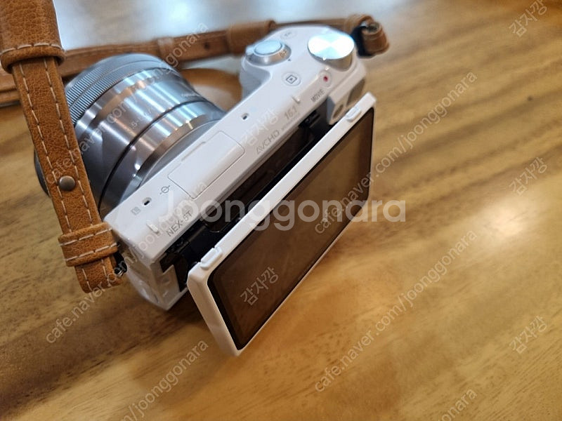 소니 코리아 NEX-5T + 16-50 화이트--3