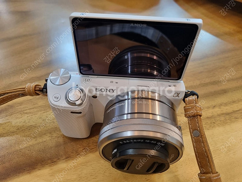 소니 코리아 NEX-5T + 16-50 화이트--5