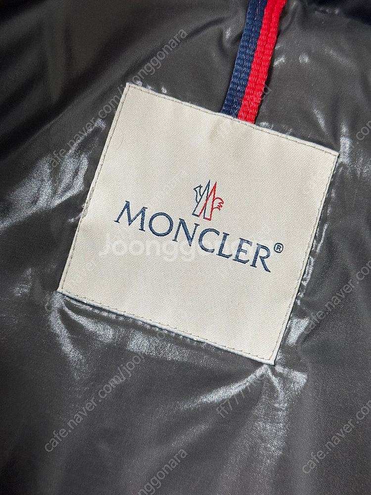 정품 몽클레어 티브 조끼패딩 4사이즈 급처--2