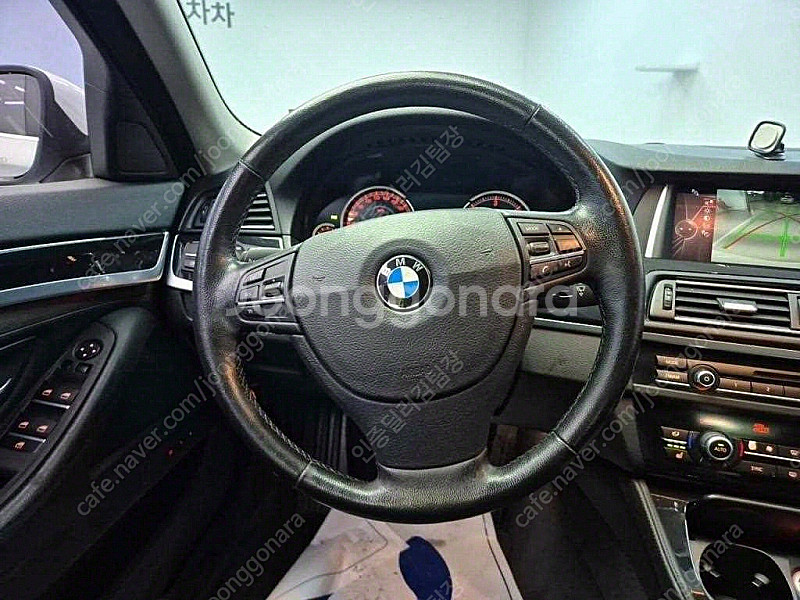 BMW 5시리즈 (F10) 520d xDrive 중고차...--8