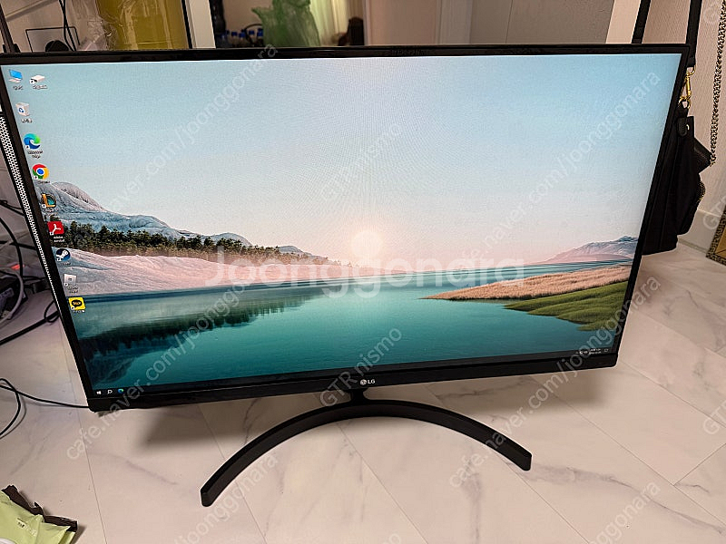 LG 27QN600 27인치 QHD 모니터 팝니다.--0