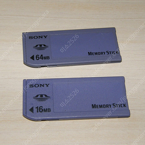 SONY MS메모리스틱64MB+16MB팝니다,