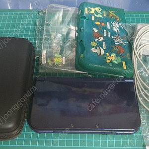 뉴 닌텐도 3DS XL 팝니다. (포켓몬뱅크, 포켓무버, 포켓몬스터 은, 썬문 체험판 설치되어있음)