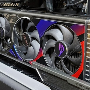 ASUS ROG STRIX RTX 4090 O24G OC D6X 24GB 팝니다
