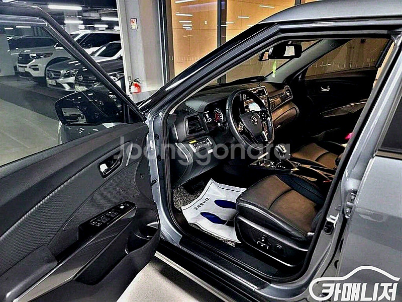 티볼리 에어 2WD 가솔린 1.5 A3 2022 년 중...--5