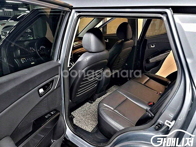 티볼리 에어 2WD 가솔린 1.5 A3 2022 년 중...--6