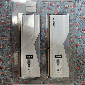 ADATA XPG DDR4 16GBx2 (총32GB) 화이트LED램 판매