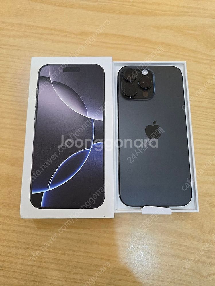 아이폰16프로맥스블랙티타늄256gb 자급제폰판매합니다--0