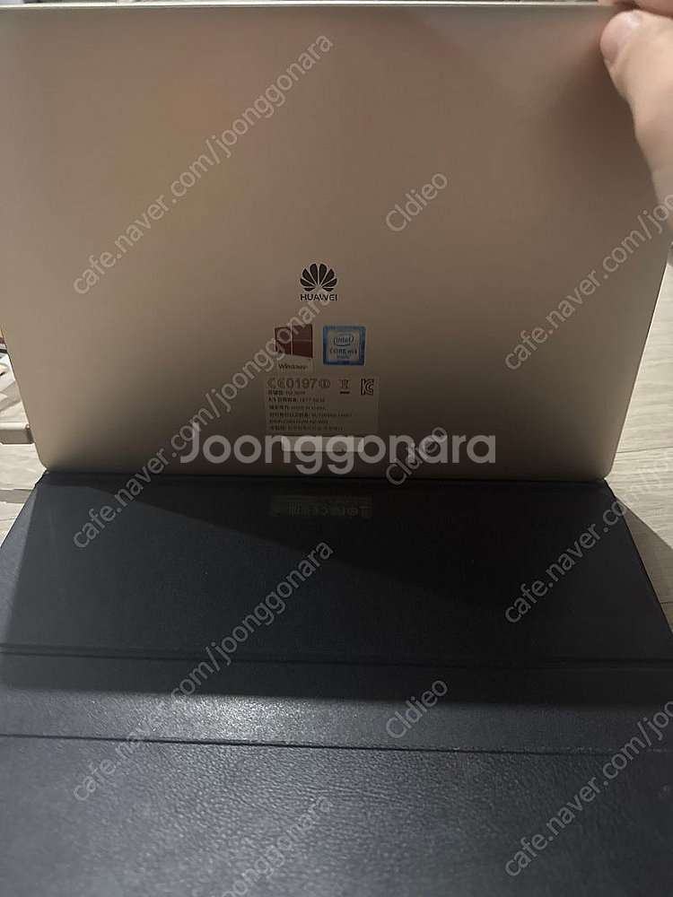 화웨이 메이트북 m3 팝니다--1