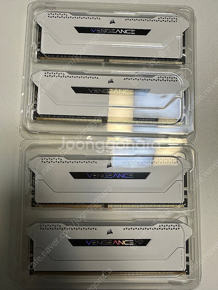 ddr4 커세어 벤젠스 프로 3200 8gb 쿼드킷 화...--1