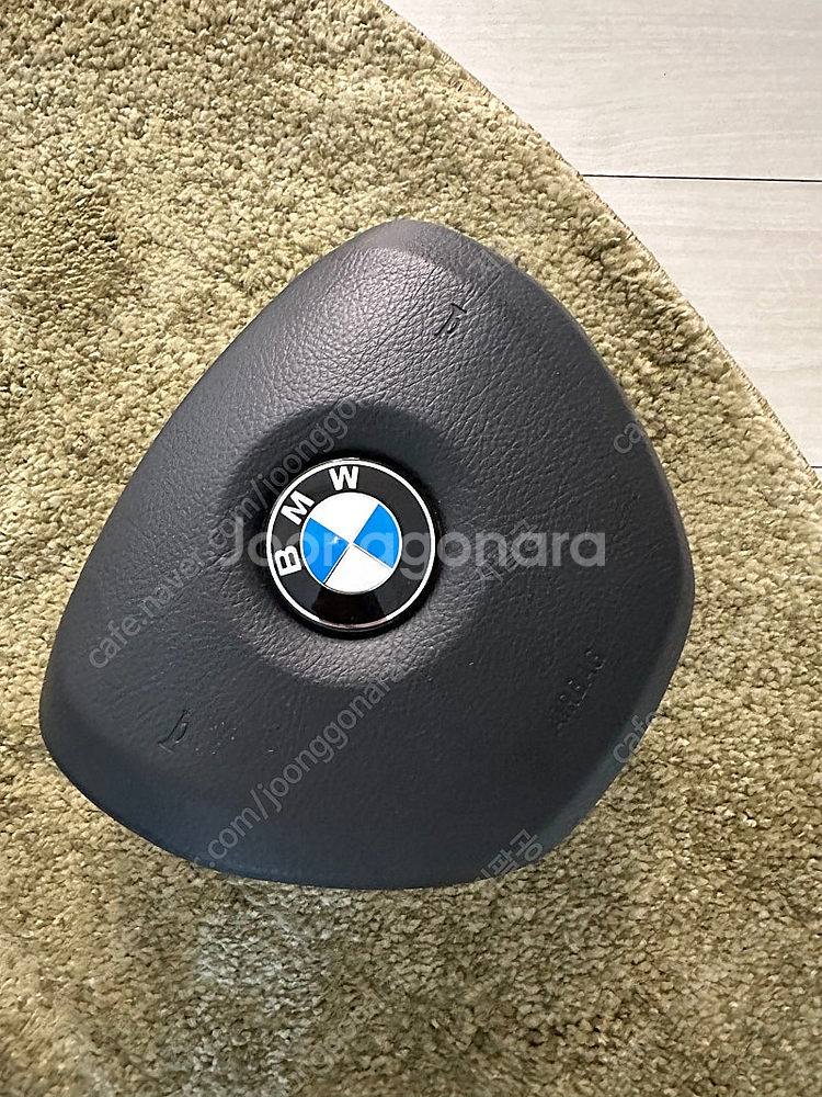 BMW 5시리즈(f10) 후기형 스포츠 정품 핸들팝니다--3