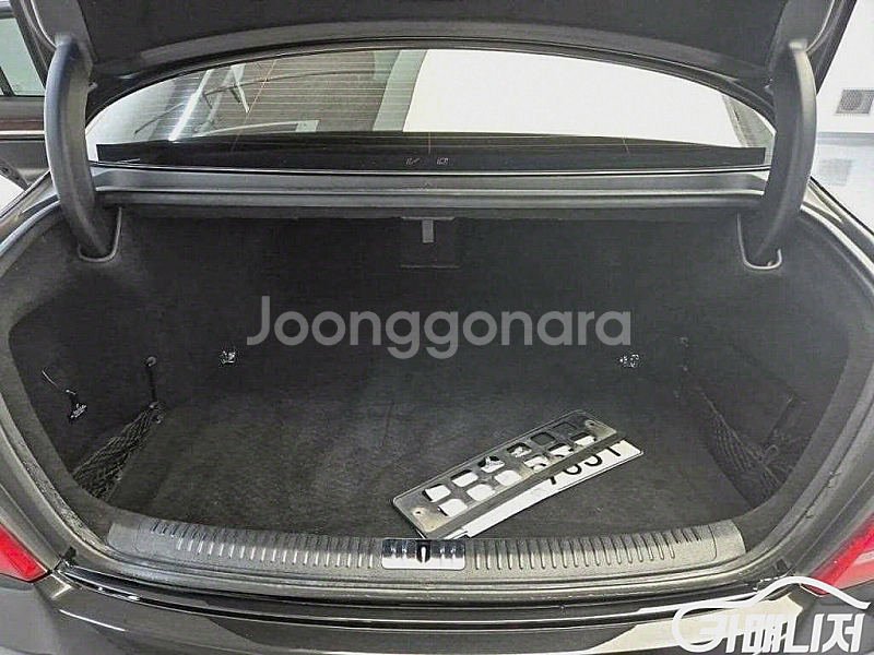 EQ900 3.8 GDI AWD 2018 년 중고차 연...--8