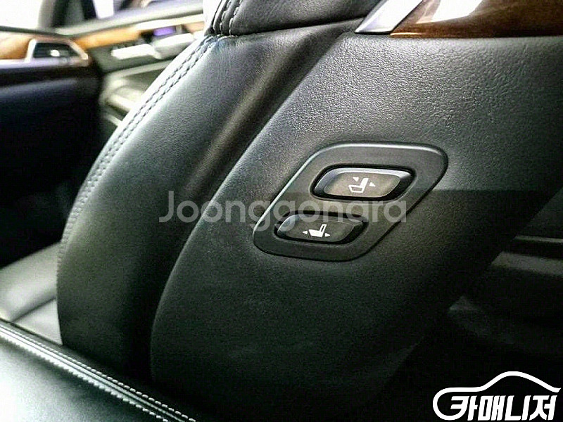 EQ900 3.8 GDI AWD 2016 년 중고차 연...--6