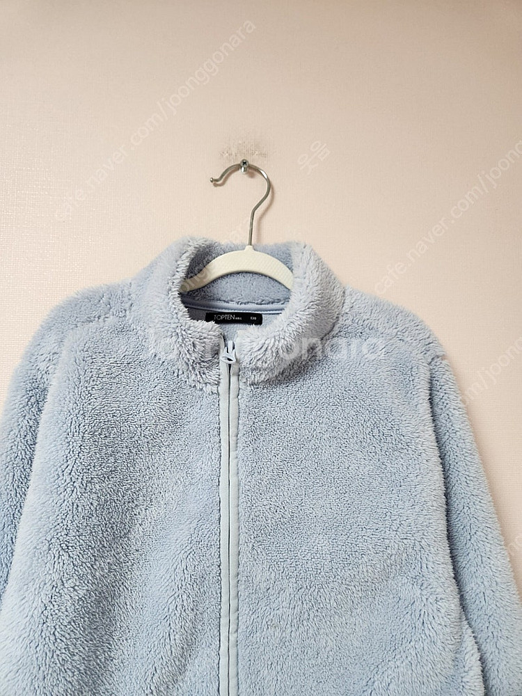 130사이즈 탑텐 하늘색 뽀글이 털 자켓--2