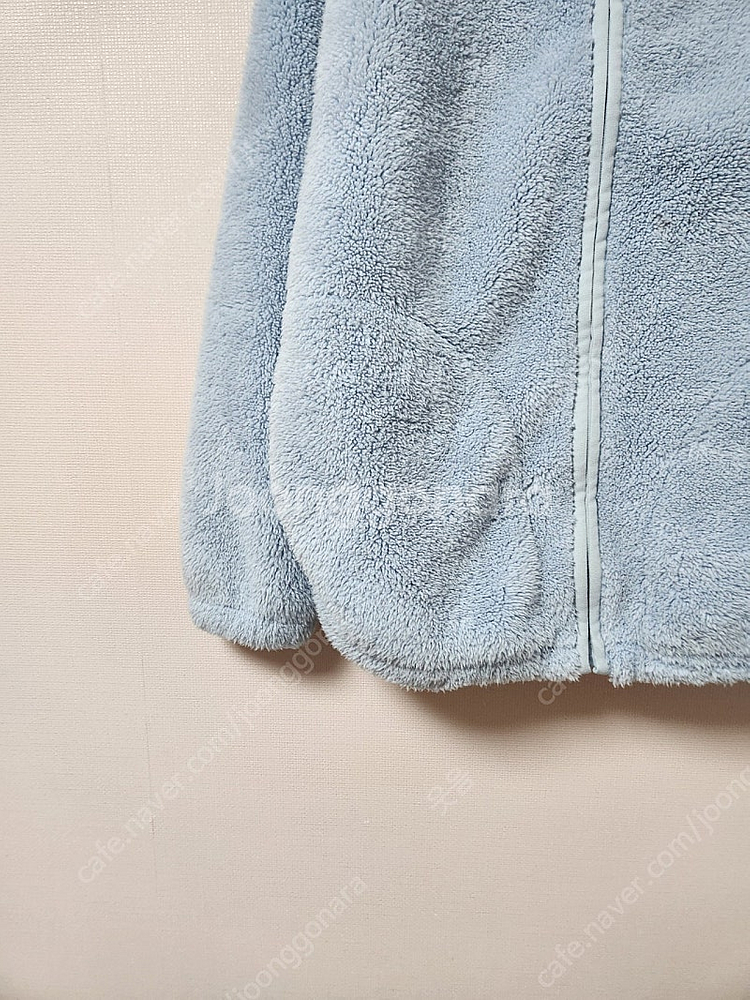 130사이즈 탑텐 하늘색 뽀글이 털 자켓--4