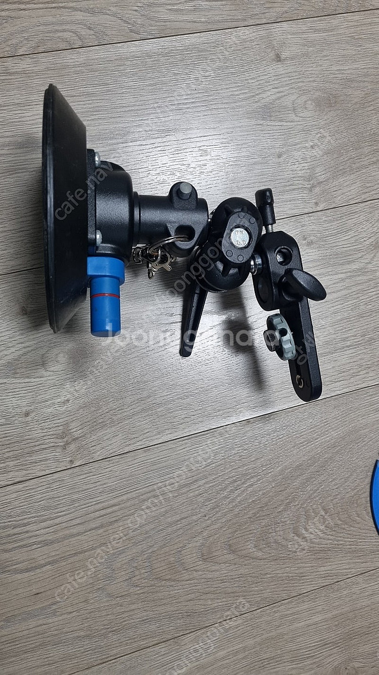 흡착식 카메라 거치대 Manfrotto 펌프 컵 241--1