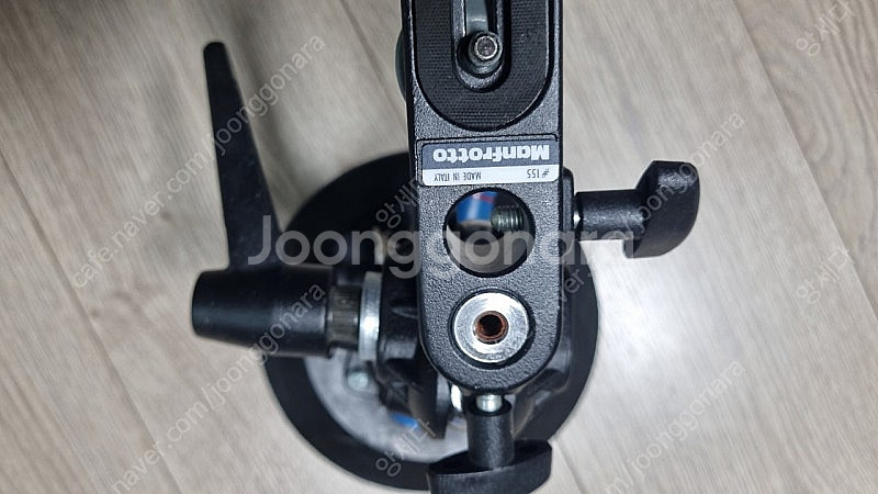 흡착식 카메라 거치대 Manfrotto 펌프 컵 241--4