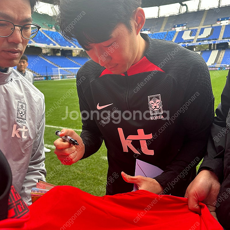 손흥민 이강인 김민재 등 2023년도 축구 국대 싸인 ...--4