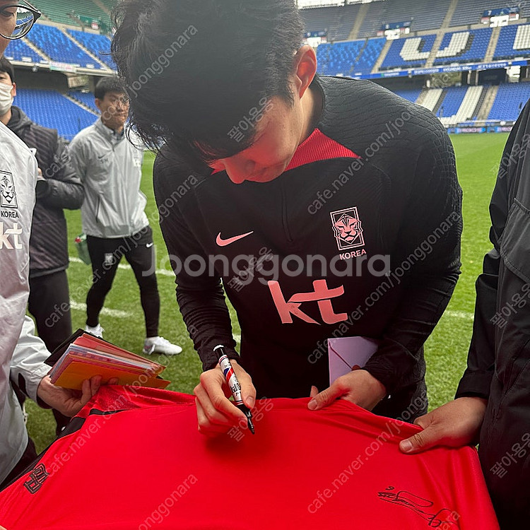 손흥민 이강인 김민재 등 2023년도 축구 국대 싸인 ...--5