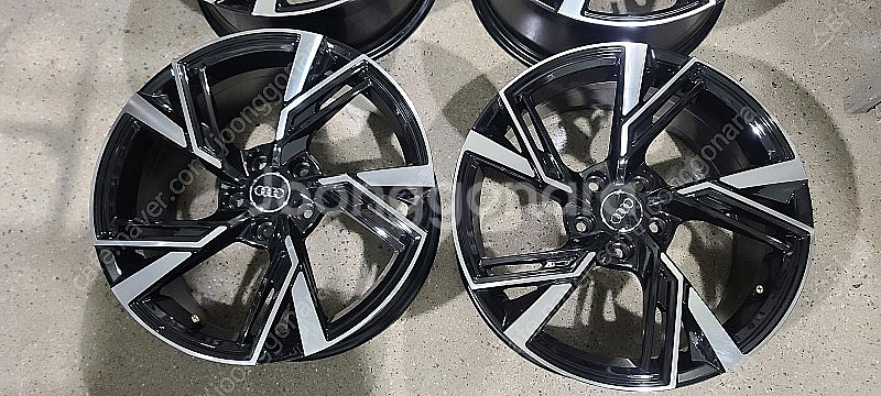 아우디 RS6 ST 18인치 사제휠 대품판매20만원--2