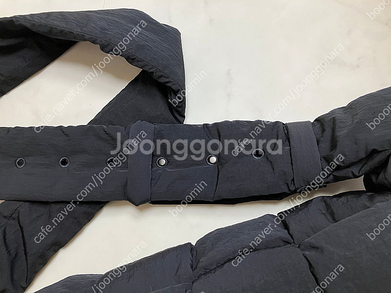 정품 보테가베네타 패디드 테크 카세트백--2