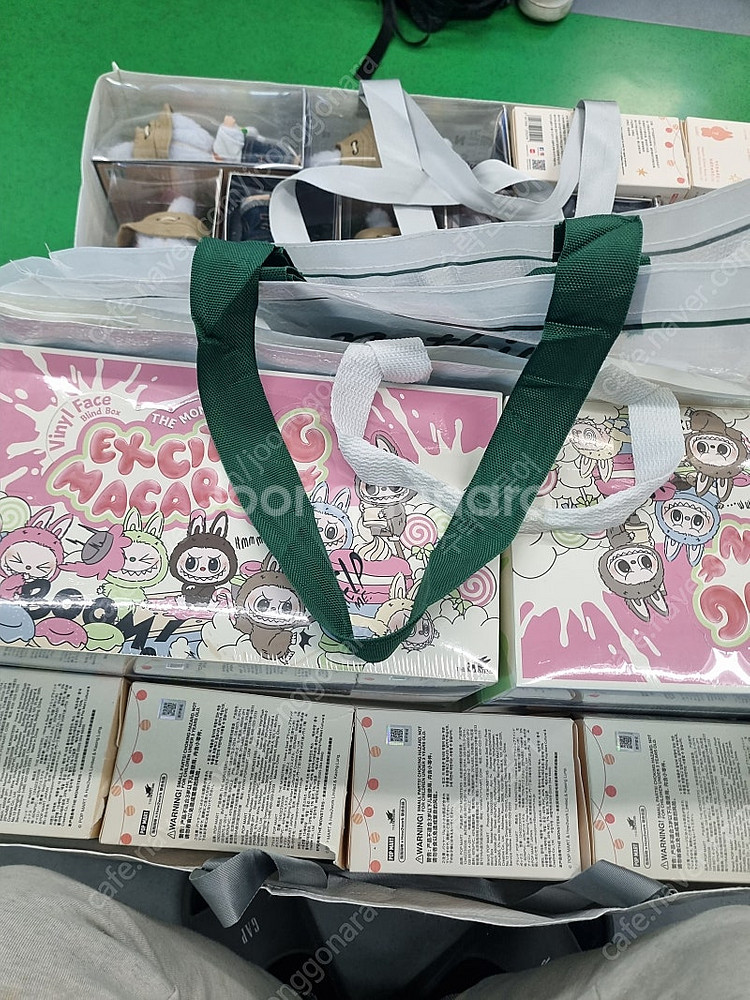 봄에 피는 라부부 등등 라부부 삽니다 매입--0