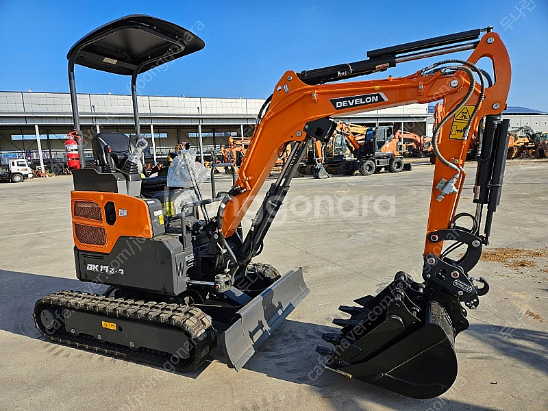 두산 DX17Z 7 2024년식 신차 가동4시간 버켓3...--1